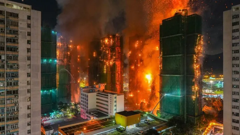 128 kişinin öldüğü 200 kişinin kayıp olduğu Hong Kong yangınında korkunç ayrıntı!