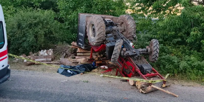 15 yaşındaki çocuk kullanıyordu: Kahreden traktör kazasında 1 ölü, 2 yaralı