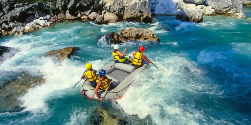 Karadeniz'de Adrenalin Fırtınası! Rafting Tutkunları Buraya!