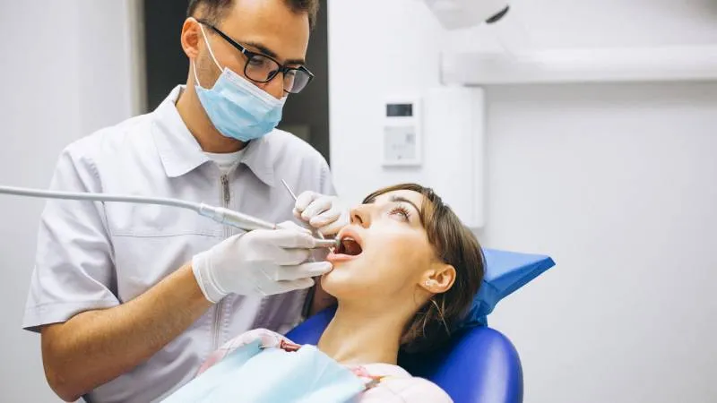 Ağız içindeki mikroplar beyni etkiliyor: Çürük diş, alzaymır sebebi olabilir mi?