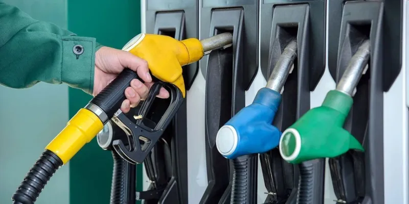 Akaryakıtta Şok İndirim! Benzin Fiyatları 50 TL'nin Altına Mı Düştü?