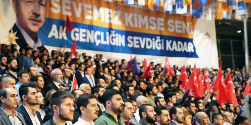 AKP'yi üzecek genç seçmen' analizi: İktidara karşı mesafeli ve eleştireller