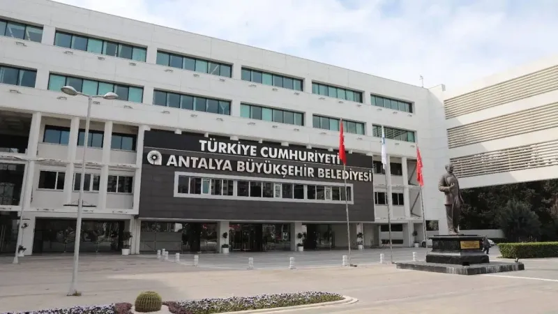Antalya'da Büyükşehir Operasyonu! Neler Oluyor? 6 Gözaltı Şoku!