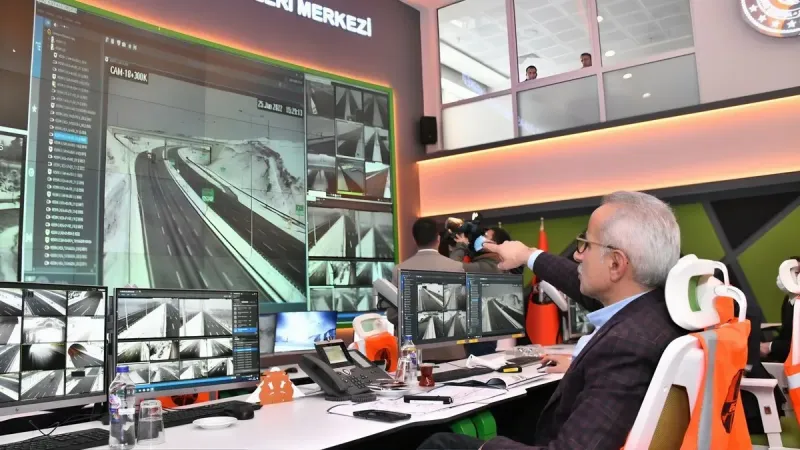 Avcılar gişelerinde serbest geçiş dönemi başladı