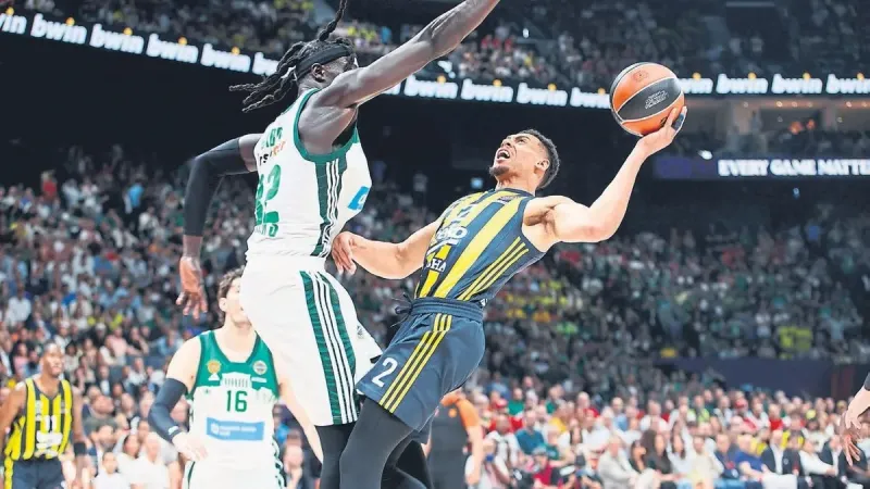 Fenerbahçe EuroLeague'de Destan Yazdı! Avrupa Sallanıyor!