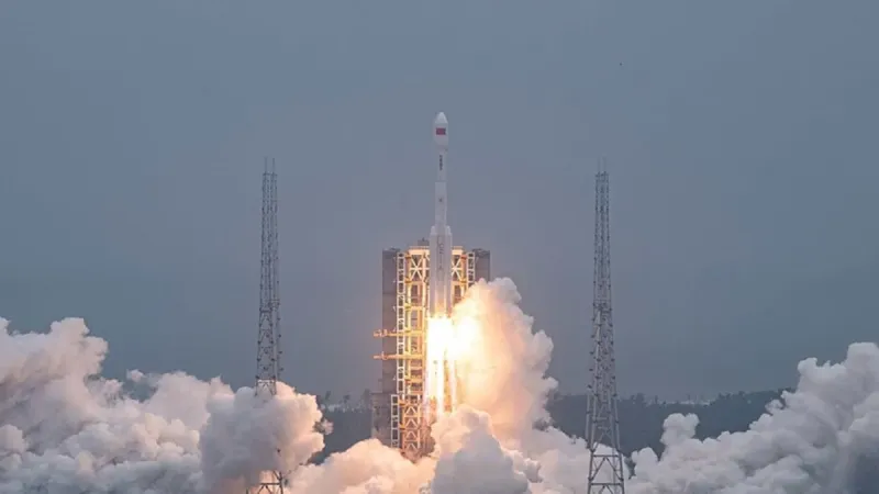 Çinli taykonotlar uzayda mahsur kaldı! Dünyaya dönebilecekler mi?