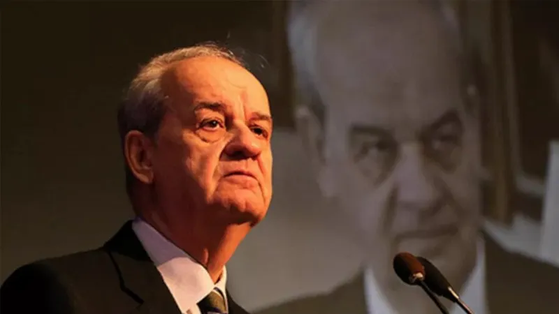 Eski Genelkurmay Başkanı İlker Başbuğ: Büyükçekmece Belediye Başkanı'nı 35 yıldır tanırım; hep vatanseverliğine ve Cumhuriyet bağlılığına şahit oldum 