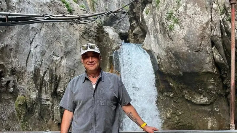 Yeşilçam Oyuncusuna Şok Saldırı! Sosyal Medya Tuzağı mı?