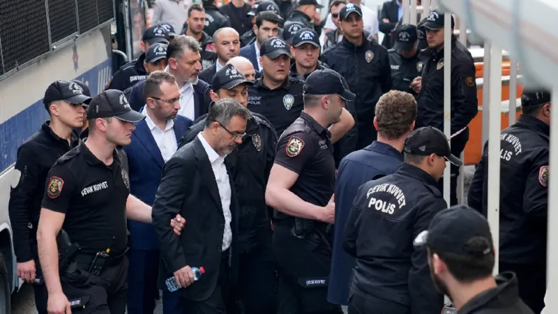 Gözaltılara düşman hukuku