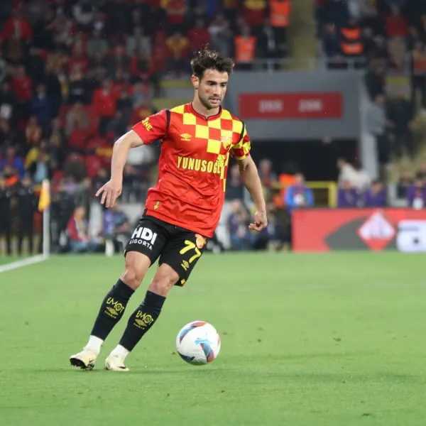 Göztepe o isimle sözleşme uzattı