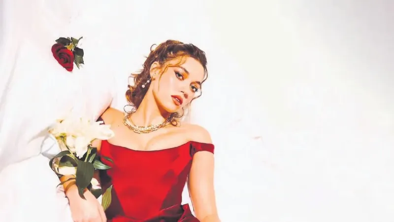 Afra Saraçoğlu Bodrum'da Ev Mi Alıyor? Dudak Uçuklatan Fiyat!