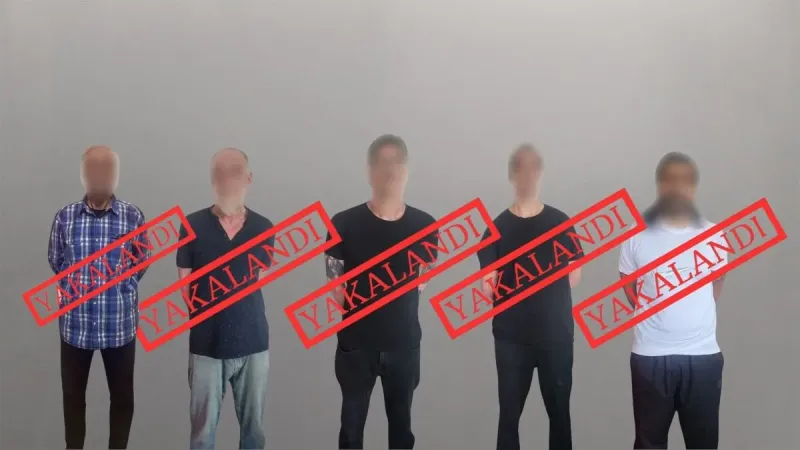 Kırmızı Bülten Şoku! 5 Azılı Suçlu Türkiye'ye Getirildi!