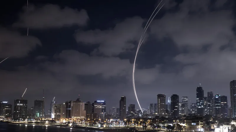 İran'dan Misilleme: Tel Aviv Bomba Yağmuruna Tutuldu!