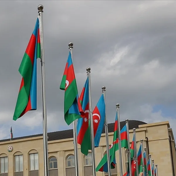 Rus Sanatçılar İran'dan Kaçıyor mu? Azerbaycan'a Şok Tahliye!