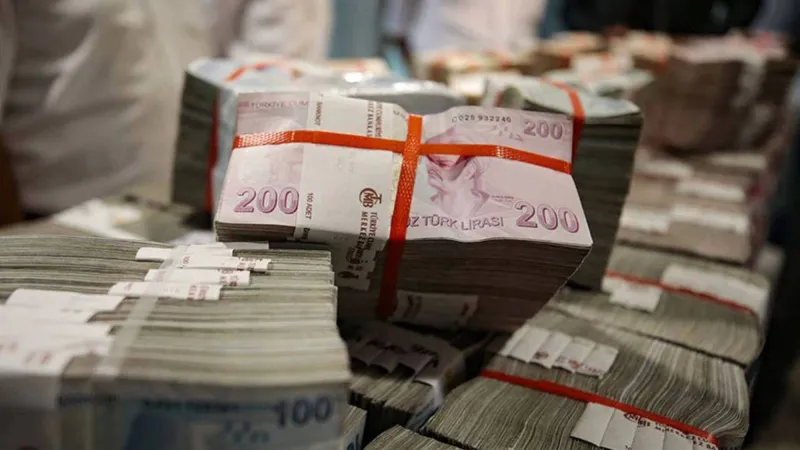 İsa Karakaş uyardı: Eşiniz sizden yaşlı ise vefat ettiğinde düşük maaş bağlanabilir!