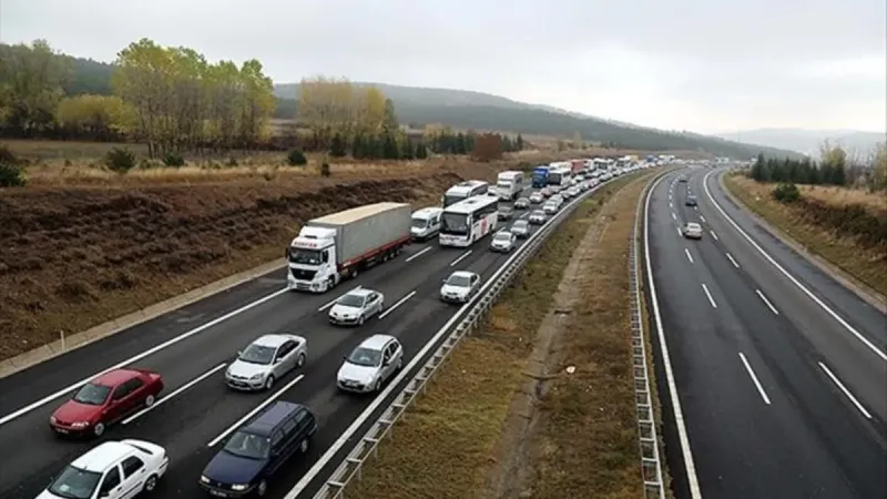 Hız Sınırları Değişiyor! Yeni Karayolu Düzenlemesi Şaşırttı