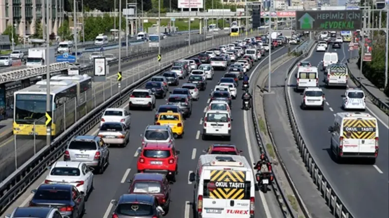 Milyonlarca araç sahibini ilgilendiriyor! Kanun teklifi komisyonda kabul edildi: Trafik cezaları artıyor