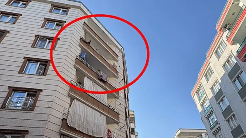 5. Kattan Düştü! Minik Kızın Korkunç Anları Kamerada!