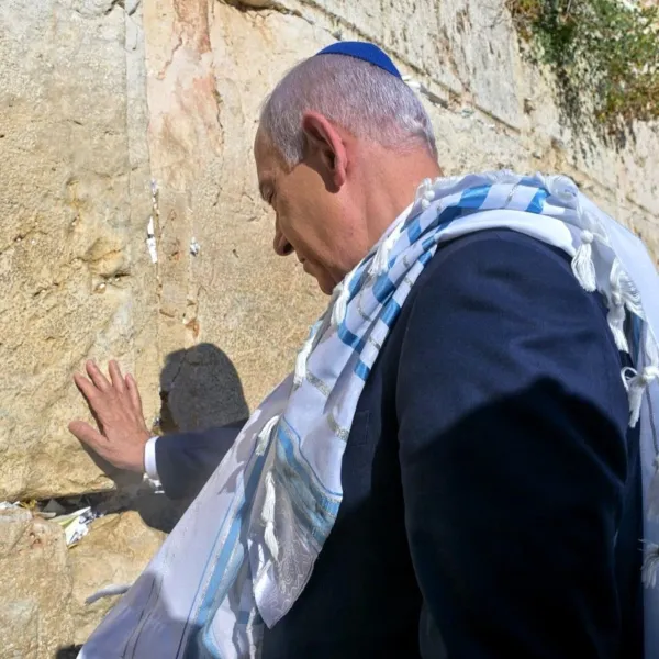 Netanyahu'dan Trump İçin Şok Dua! Ağlama Duvarı'nda Neler Fısıldadı?