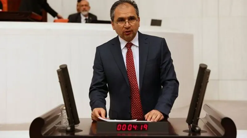 AKP'li Vekilden Şok Döviz Çıkışı: Yasaklansın!