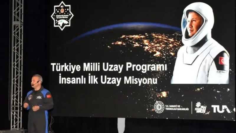 Alper Gezeravcı'nın Uzay Seyir Defteri: TEKNOFEST KKTC'de Neler Anlattı?