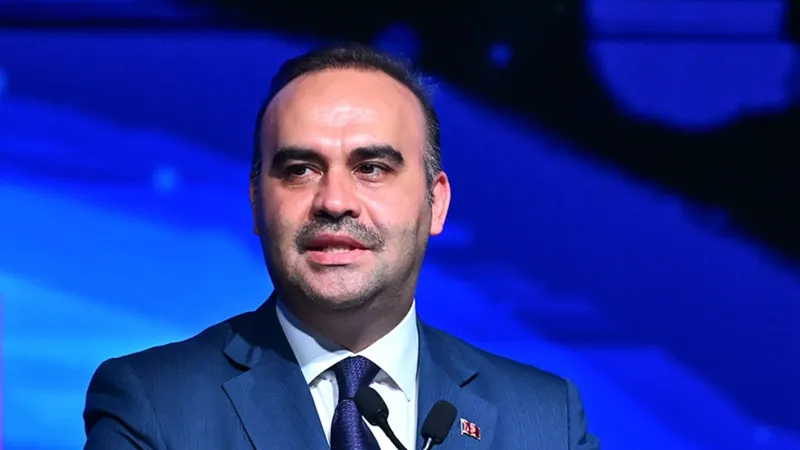 Bakan Kacır boykot çağrısına yanıt verdi: Üretim milli gücümüzdür
