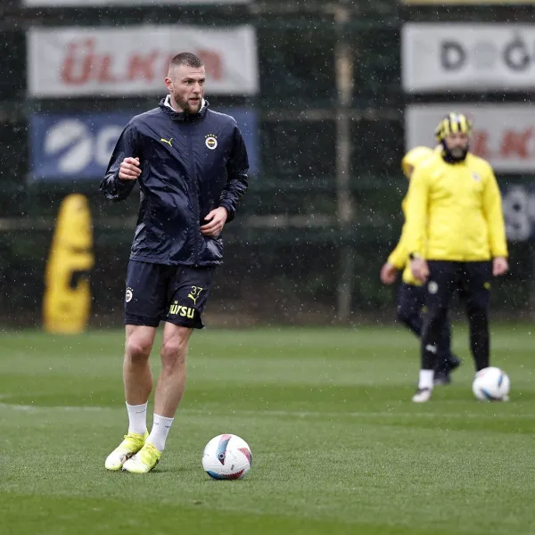 Fenerbahçe Derbi Hazırlıklarına Devam: Kartal'ı Avlayacak mı?