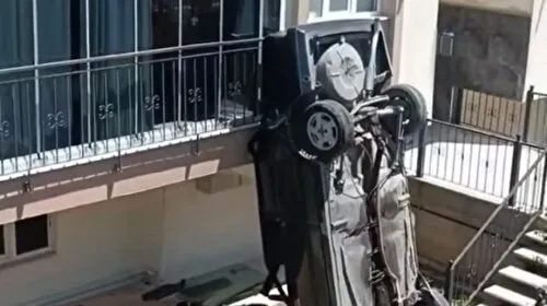 Aday Sürücü Facianın Eşiğinden Döndü! Denizli'de Akıl Almaz Kaza