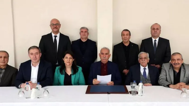 Merdan Yanardağ'dan Şok İddia: PKK Kongresi Toplandı! Erdoğan'a Fesih Bilgisi mi?