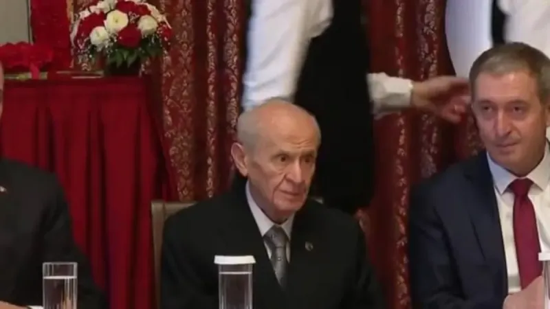 Bahçeli Meclis'e Döndü! Sırrı Süreyya Önder'e Veda Etti