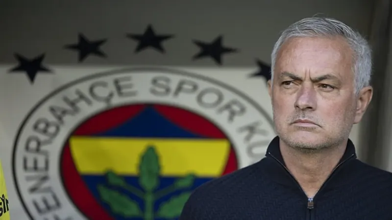 Mourinho'dan Şok Sözler: Fenerbahçe Ligi İkinci Bitirecek!