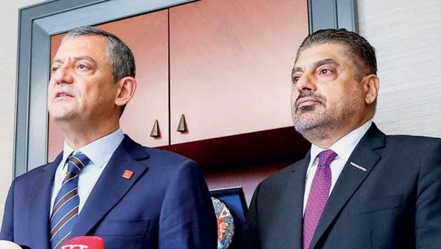 Özgür Özel'den Kritik Hukuk Vurgusu: Türkiye'nin Kurtuluşu Burada!