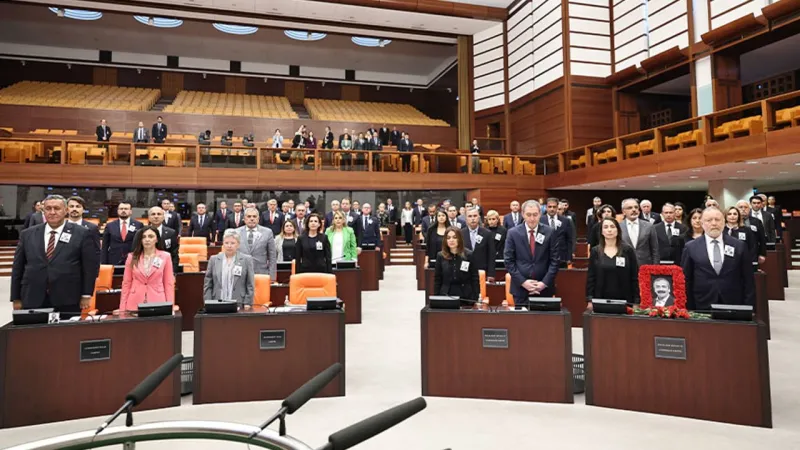 Sırrı Süreyya Önder Vefatı: Meclis'te Duygu Dolu Anma Töreni!