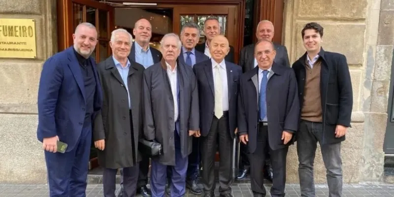 Nihat Özdemir Fenerbahçelileri topladı: Aziz Yıldırım da oradaydı