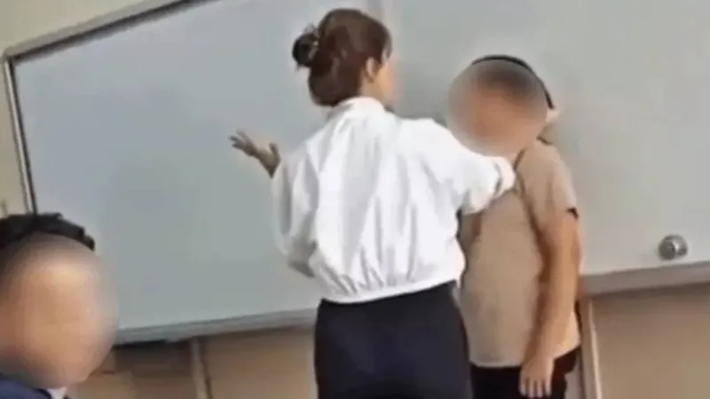 Öğrenci Dövme Skandalı: O Öğretmen Serbest Mi Kaldı? Şok Gelişme!
