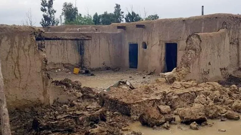 Pakistan'da fırtına faciası: 25 kişi hayatını kaybetti