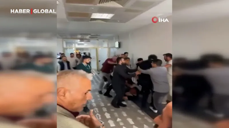 Şanlıurfa hastane acilinde husumetliler tekme tokat kavga etti