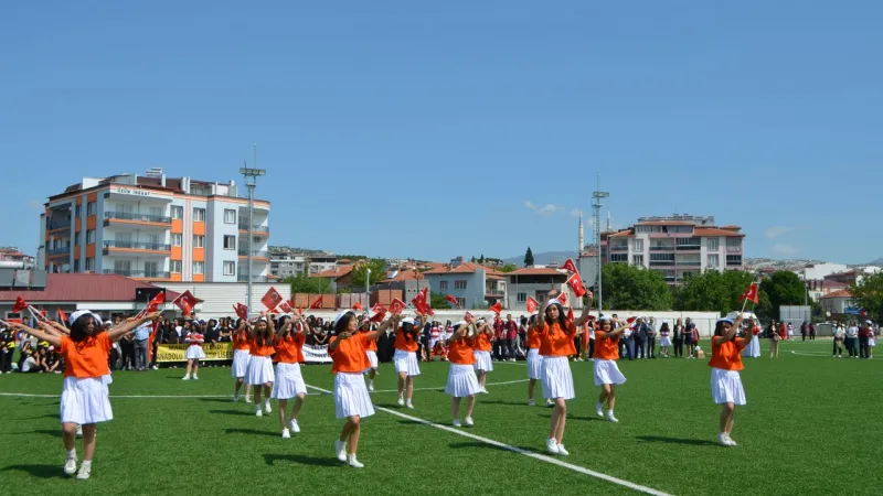 Selendi'de 19 Mayıs Coşkusu! Gençlik Bayramı Kutlamaları