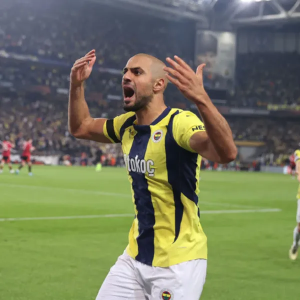 Amrabat İtalya'ya mı Gidiyor? Fenerbahçe'de Şok Gelişme!