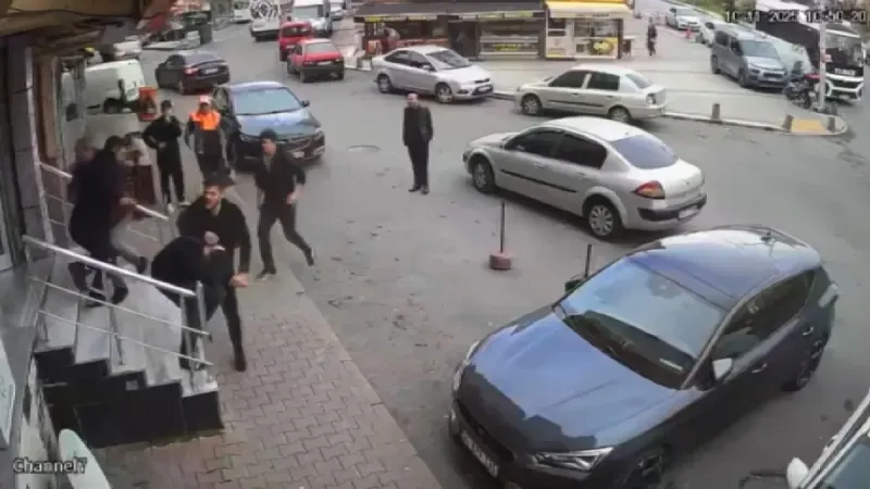 Sultangazi'de Kanlı Kavga: Musluk Kavgası Büyüdü!