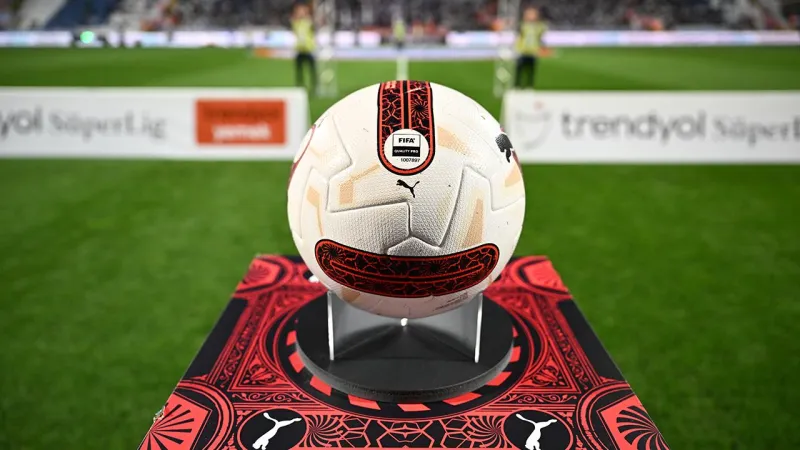 Süper Lig'de Şampiyonluk Yarışı Kızışıyor! İşte Gelecek Sezonun Takımları