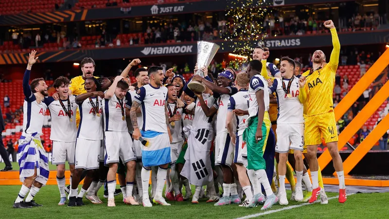 Tottenham'dan 17 yıl sonra tarihi başarı