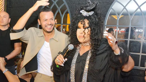 Bülent Ersoy'dan Deha Bilimlier'e Şimşekli Övgü!