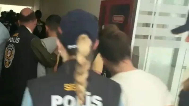 Eskişehir'de Yatırım Tuzağı! Siber Polis Dolandırıcıları Çökertti!